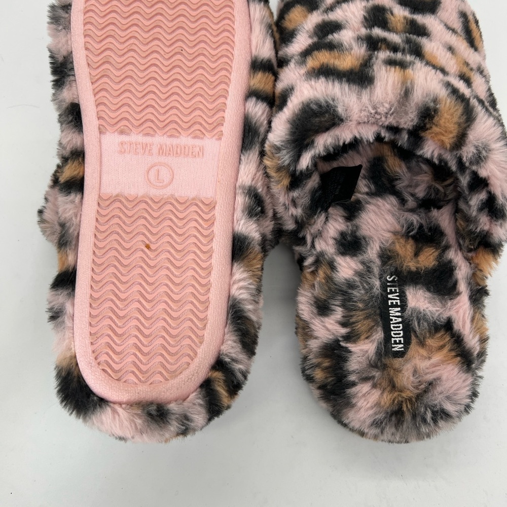 Steve Madden Faux Fur Leopard Slide Slippers in Pink and Tan - Picture 5 of 5
